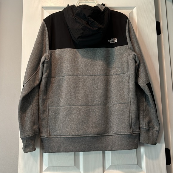 THE NORTH FACE Men’s Jacket - Picture 6 of 7